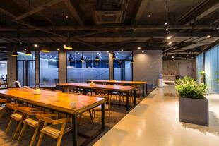 现代简约风室内餐厅场景