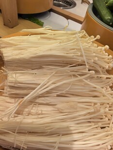 手工制作的新鲜面条