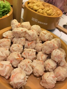新鲜手工肉丸美味诱人