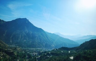 山间美景