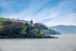 无锡太湖圆头章灯塔