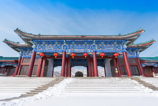 中式古建筑雪景
