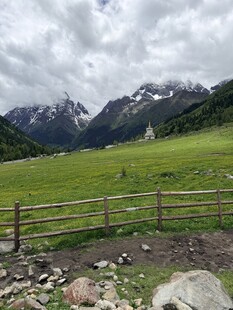 四姑娘山