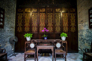 中式古雅厅堂内景陈设