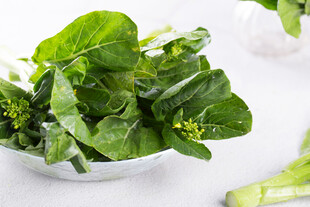 新鲜碗装青菜