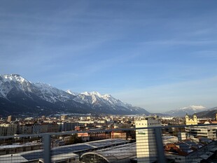 雪山 城市