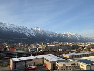 雪山 城镇 风光