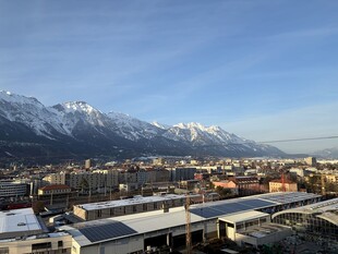 雪山 城市风光