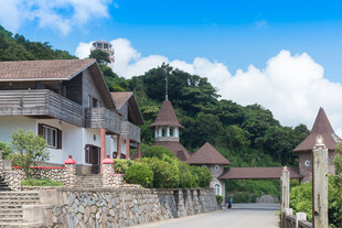 山间特色建筑群