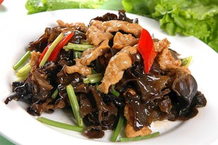 木耳炒肉美食图片