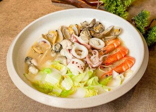 五鲜海鲜面美食图片