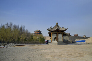 嘉峪关中式古建筑景观