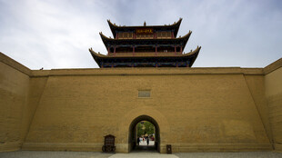 嘉峪关古老城楼建筑景观