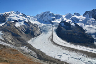 壮丽雪山冰川景观