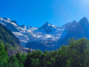 壮丽雪山风光