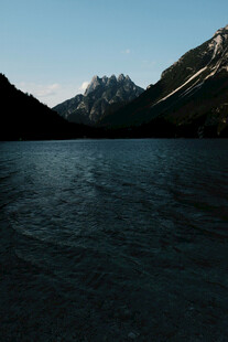 静谧山水湖景