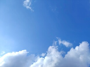 蓝天白云美景