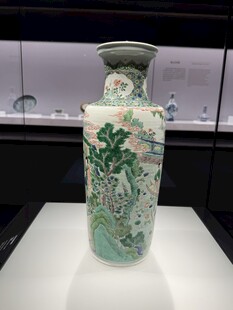 青花瓷瓶 古韵雅致之美