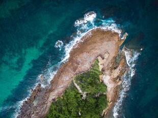 海岛航拍美景