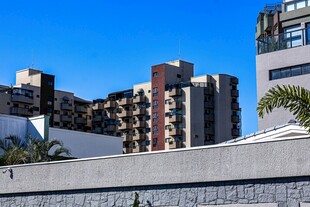 城市中的现代建筑景观
