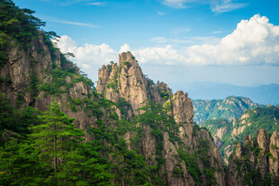 壮丽黄山奇峰美景