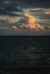 海边日落时分的壮丽海景
