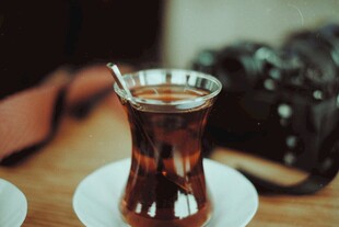 土耳其传统咖啡杯特写