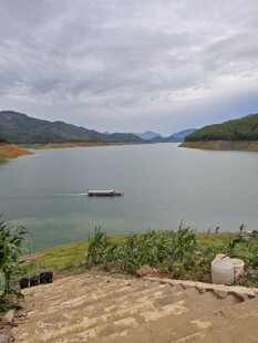 湖畔美景