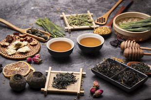 传统中式茶饮与养生食材