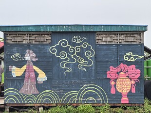 稻梦空间 墙面彩色卡通涂鸦艺术