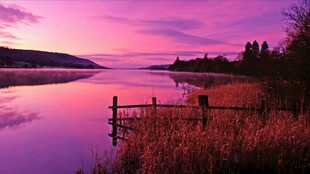 湖畔黄昏美景