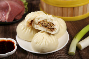 美味多汁的鲜肉包子
