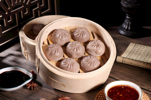传统美味小笼包