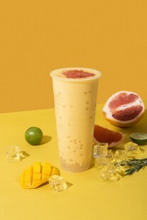芒果百香果风味果汁饮品