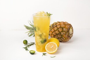 菠萝柠檬冰饮清新好滋味
