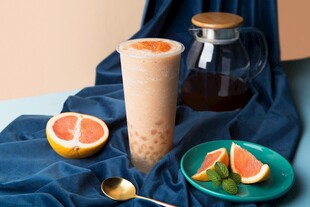 美味茶饮配鲜果