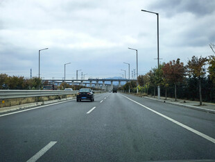 公路行车景象