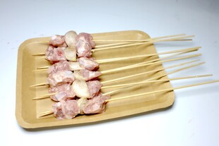 竹签串起的美味肉块