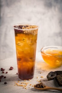 冰爽茶饮享受惬意时光