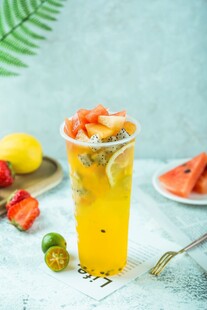 缤纷鲜果茶开启清爽一刻