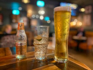 酒吧里的啤酒与饮品
