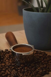 咖啡粉与咖啡豆的醇香组合