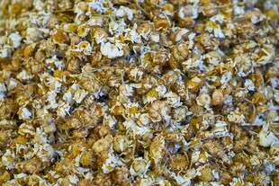 金黄爆米花特写