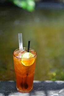 柠檬茶 冰块 柠檬片 饮品 清