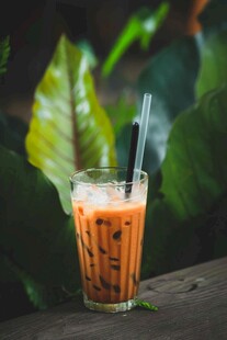 冰爽泰式奶茶饮品特写