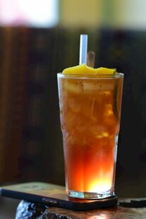 冰爽水果茶饮品