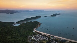 海滨黄昏美景俯瞰