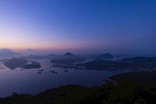 海上日出美景俯瞰