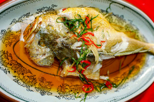 清蒸鱼美食