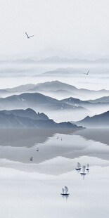 水墨山水间的悠然舟行